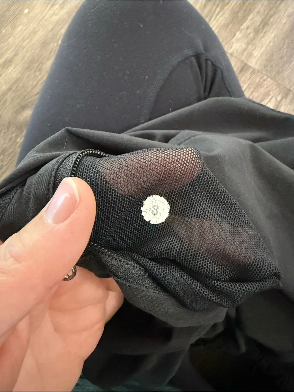 Lululemon Tracker Short Low Rise - Picture 9 of 10